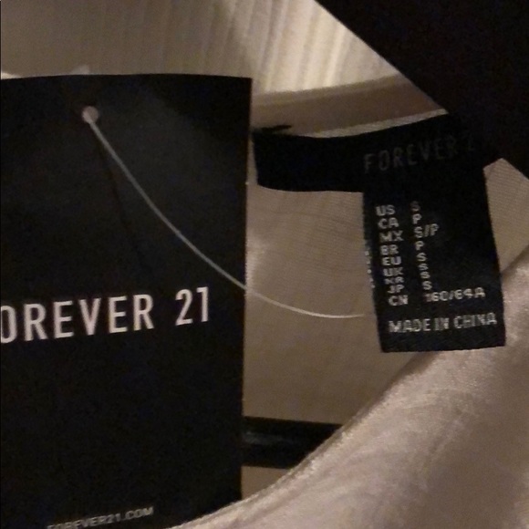 Dress - Picture 5 of 6